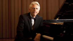 Image of David Benoit Christmas Tribute to Charlie Brown Show